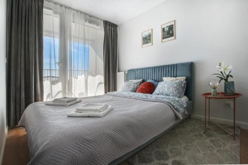 Komfortowy apartament z balkonem i parkingiem, Breslau (Foto 9)