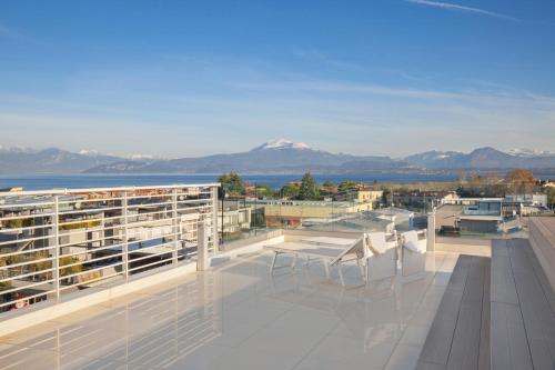 Two-Bedroom Apartment with Balcony image 8
