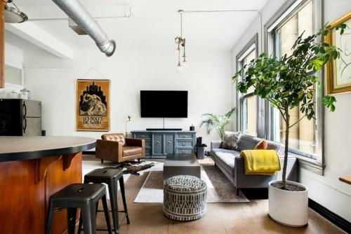 City Lights Loft Downtown LA Month Plus - image 3