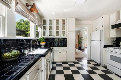 Charming Walk Street Home - A Venice Beach Hideaway, Los Angeles (fotografie 5)
