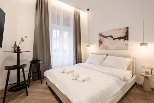A13- Deluxe Apartments, Best Location, by BQA Room Type - One-Bedroom Apartment