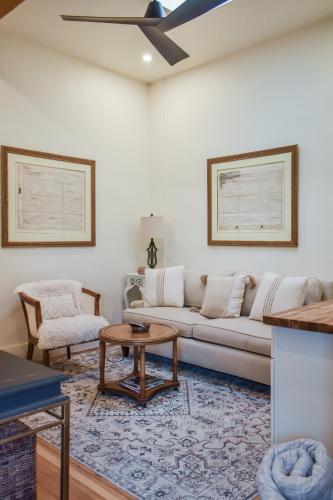 Warner Hotel Room Type - Presidential Suite