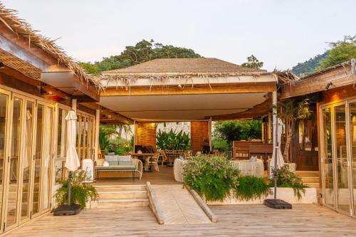 Le La Lake Resort and Spa - 레스토랑