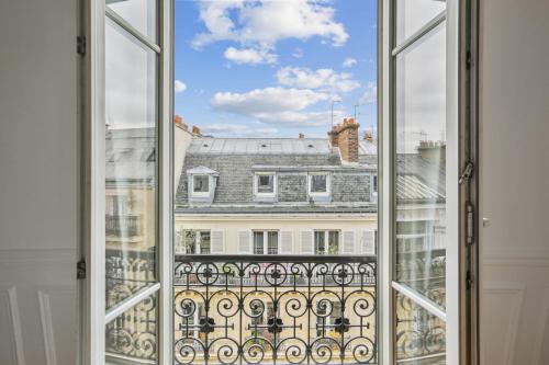 Arc de Triomphe - Lauriston 1bdr by B'Your Home in Bois de Boulogne