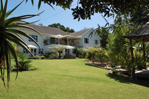 حديقة, Armadillo Studios in هانترز هوم