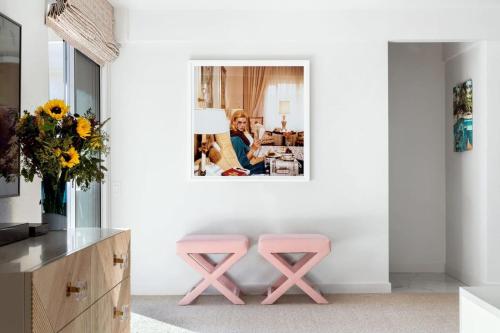Monterey Manor Interior Designed Home Plus Pool - image 5