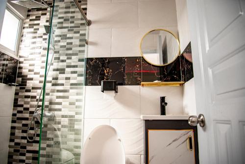 Ducha, Hotel J&M in Pueblo Bavaro