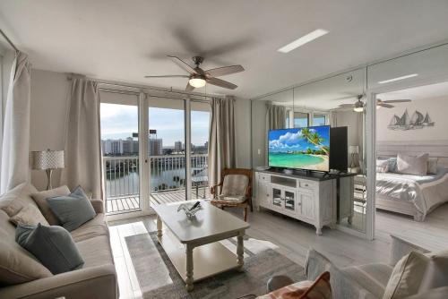 Terrace at Pelican Beach 0707 condo image