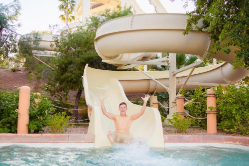 亚利桑那度假大酒店