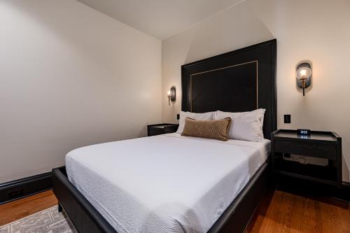 Two-Bedroom Apartment with City View image 1
