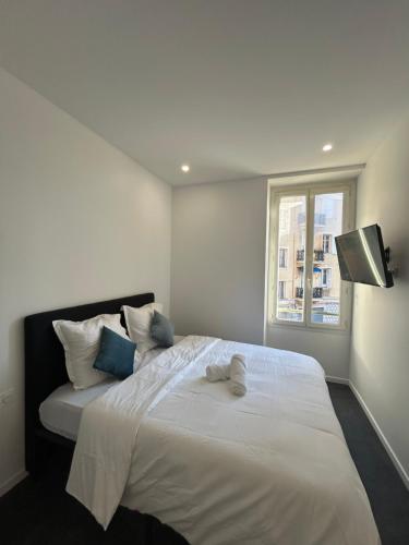 A 350m de la gare et du port de monaco A 350m de la gare et du port de monaco