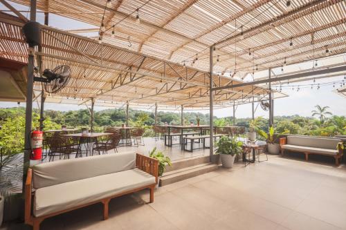 Restaurant, Alma Vida Hotel in Quepos