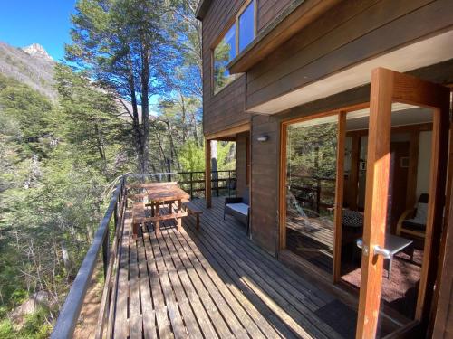 balkon/terasa, Cabañas Manquecura (Cabanas Manquecura) in Termas De Chillan