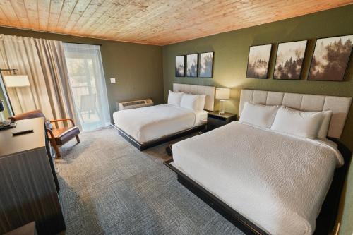 Queen Room