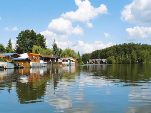 Bootshaus in Mirow mit überdachter Terrasse, Mirow (photo 9)