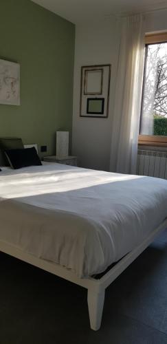 Appartamento con giardino vicino Como e Milano in Guanzate
