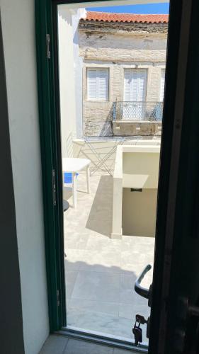 Iekārtas, Charming house in Ormos Korthiou (Cyclades)
