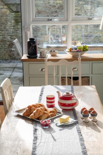 Facilities, Blueberry Barn, light and airy barn conversion near Bruton in Brewham