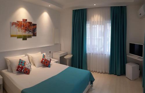 Double or twin room, deluxe