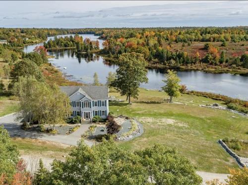 Serene 7BR Haven by the Lake home