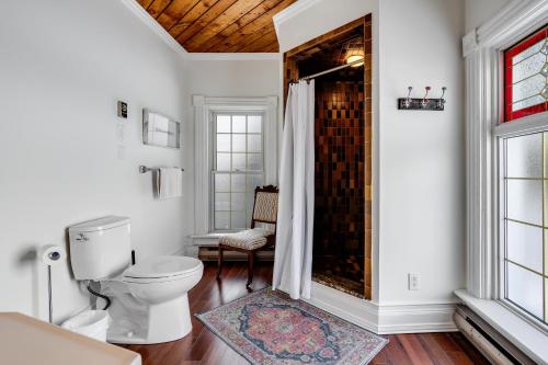 The Miracle Room at Dream BNB Estate Inn - Leamington