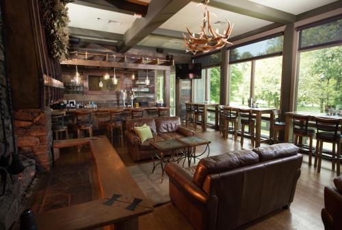 Peaks of Otter Lodge in Bedford (VA)