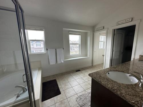 Beautiful Single Family Home in Sandy Beautiful Single Family Home in Sandy