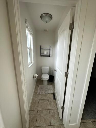 Beautiful Single Family Home in Sandy Beautiful Single Family Home in Sandy