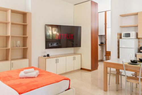 ArtStay Apt near Rho Fiera, Pool, Parking in Settimo Milanese