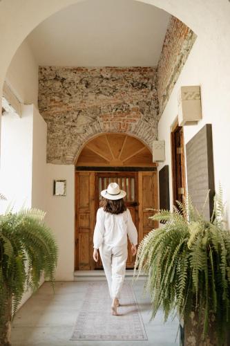 643049750 Orchid House San Miguel de Allende