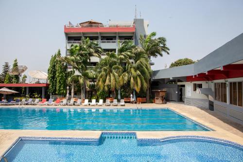 Hotel Du Lac in โคโตนู