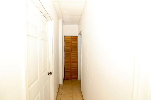 One-Bedroom House image 2