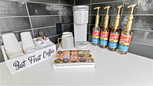 NEW Luxury Penthouse with AmazingViews King Bed in English Avenue