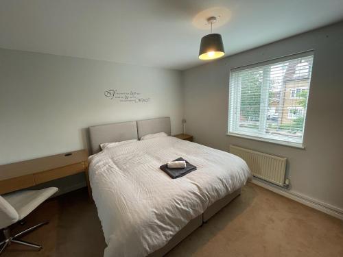The Leeds Retreat - 4 Bedroom Townhouse in Far Royds