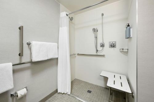 Courtyard by Marriott Atlanta Duluth/ Gwinnett Place - image 8