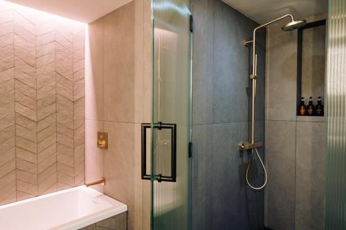 CASCADA Thermal Springs & Hotel