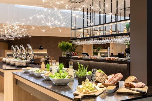 AC Hotel by Marriott Berlin Humboldthain Park - image 3