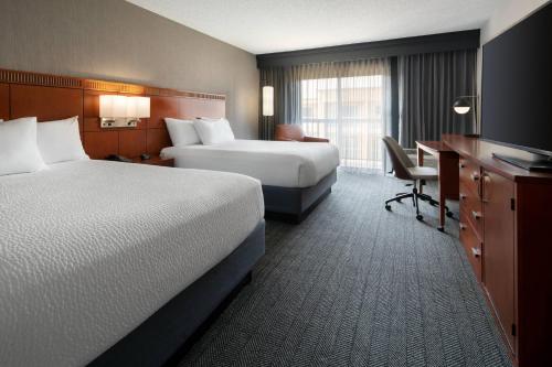 Courtyard by Marriott Bakersfield, Bakersfield (photo 11)