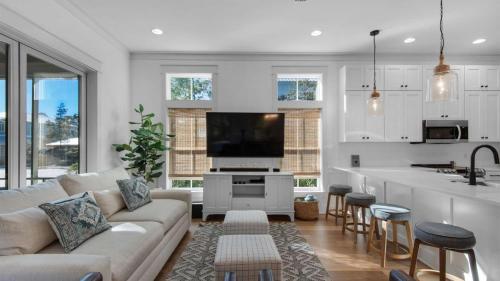 Vitamin Sea 4BR 4 5BA Golf Cart Pet Friendly