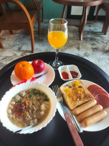 Food and beverages, อยู่สบายวิลล่า ยโสธร in Yasothon