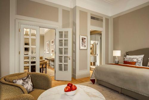 Hotel Taschenbergpalais Kempinski - image 13