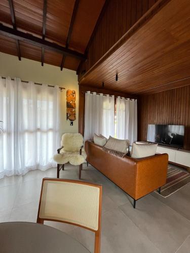 Casa Amendoeira - Rua da Praia Grande - Laguna-SC in Farol de Santa Marta