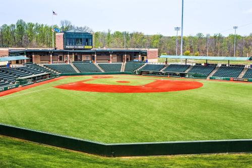 Courtyard Aberdeen at Ripken Stadium - image 12