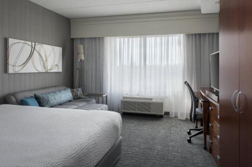King Room with Sofa Bed