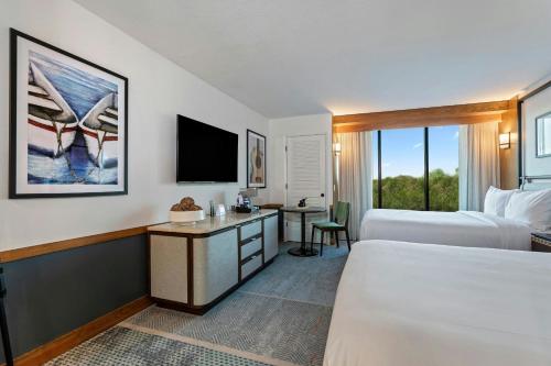 Merriweather Lakehouse Hotel Autograph Collection - image 5