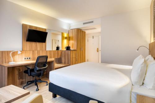Holiday Inn Brussels Schuman an IHG Hotel - main image