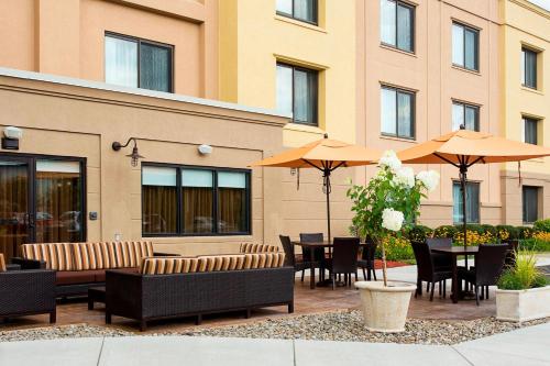 Courtyard Binghamton - image 11
