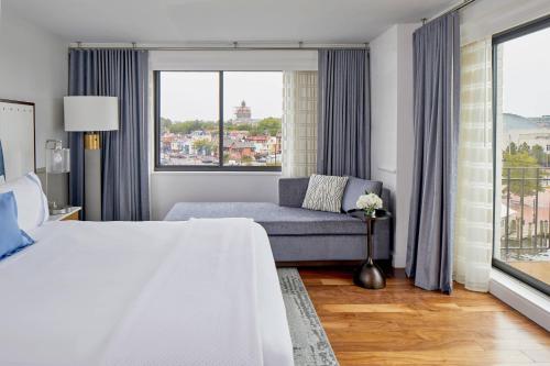 Annapolis Waterfront Hotel Autograph Collection - image 11