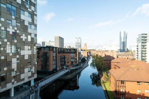 AC Hotel by Marriott Birmingham - image 12