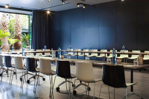 Renaissance Barcelona Fira Hotel - image 12